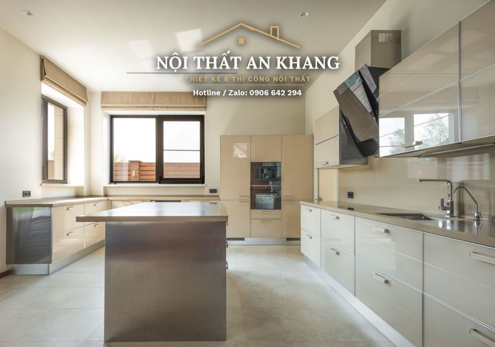 Bếp biệt thự hồ bơi – đảo inox – góc 2