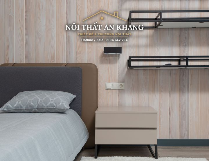 Căn hộ gỗ sáng, sofa xanh dương – khách, bếp, phòng ngủ, phòng bé, phòng tắm – góc 18