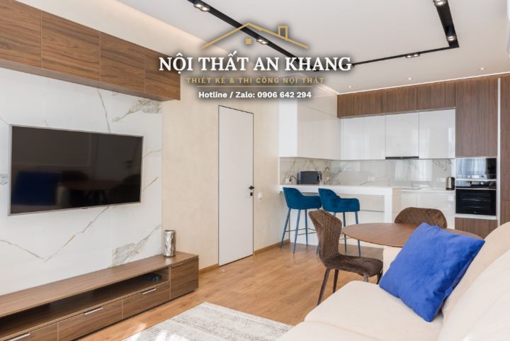 Căn hộ trắng – gỗ, điểm nhấn ghế xanh navy: khách, bếp, ngủ, tắm – góc 4