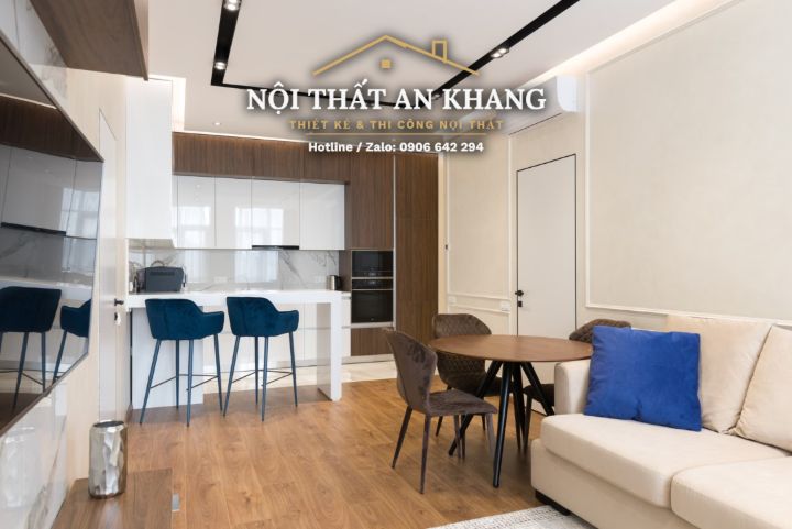 Căn hộ trắng – gỗ, điểm nhấn ghế xanh navy: khách, bếp, ngủ, tắm – góc 6