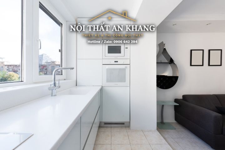 Căn hộ trắng – gỗ tự nhiên – tường ốp đá: khách, ăn, ngủ, tắm – góc 9