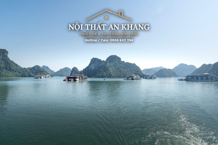 Phòng ngủ Indochine trên vịnh – lam gỗ nâu, bồn tắm nhìn biển – góc 9